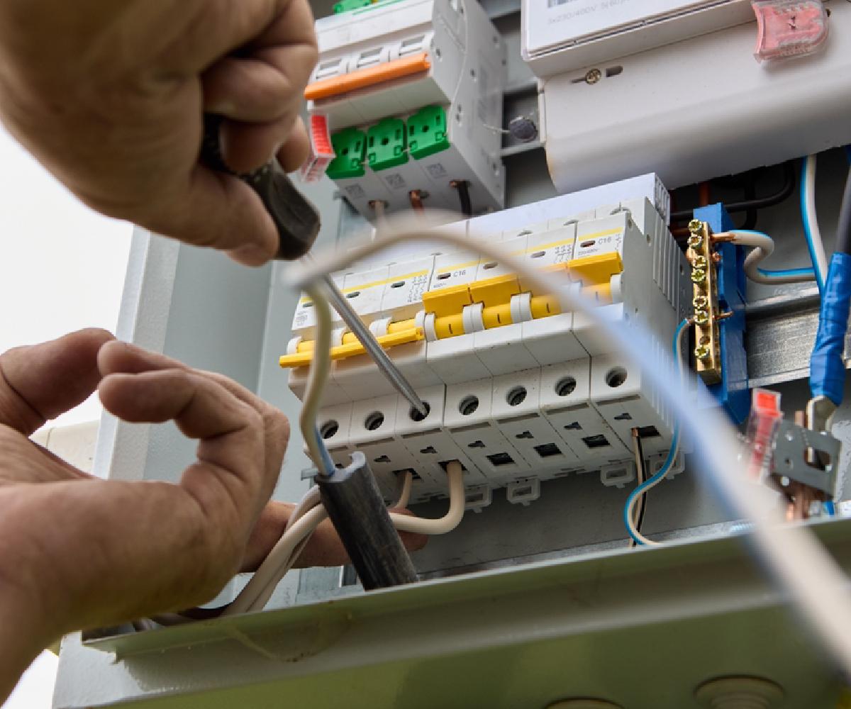 Electrician in Mitcham and South West London Electrician in Mitcham and South West London